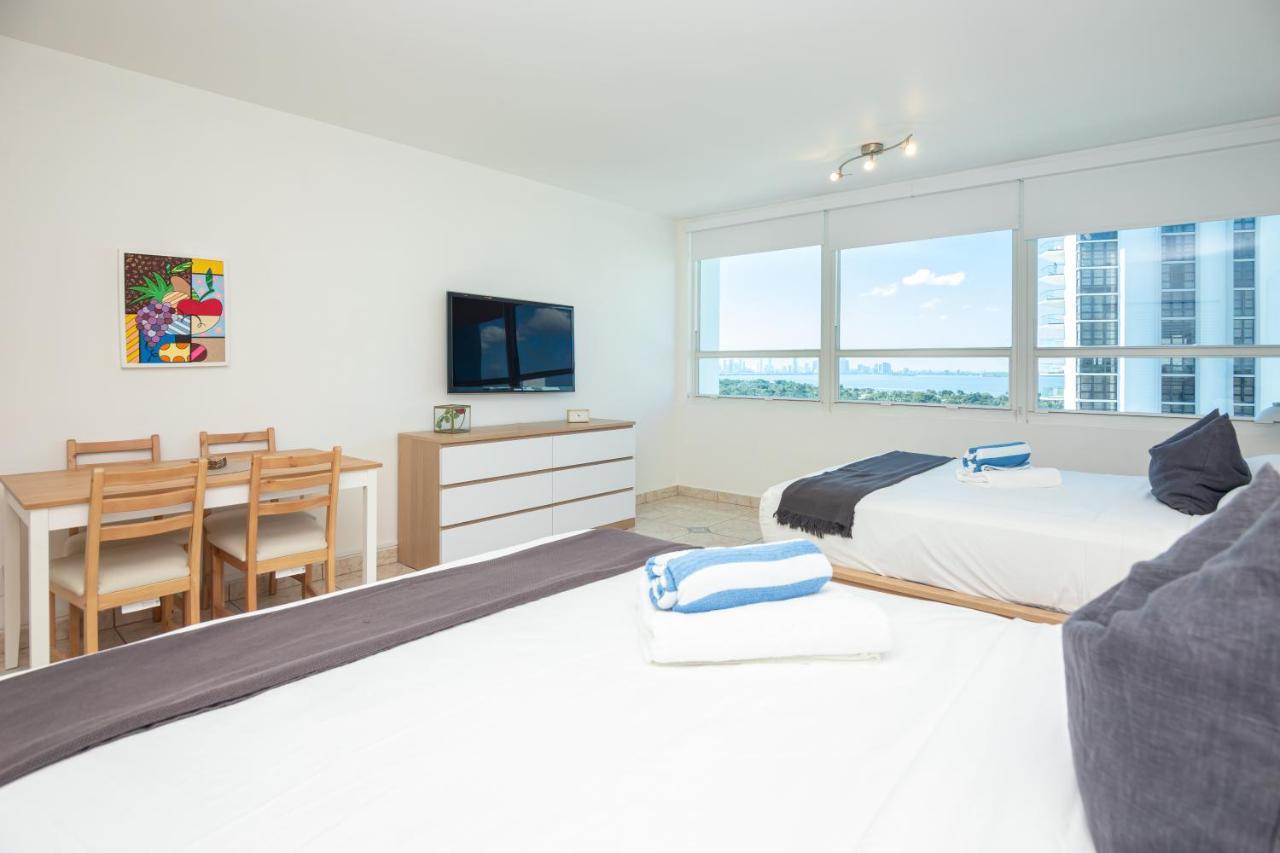 מיאמי ביץ' Girasole Apartments מראה חיצוני תמונה